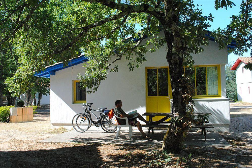 Residence Nemea Les Rives De Saint Brice Ares Exterior foto
