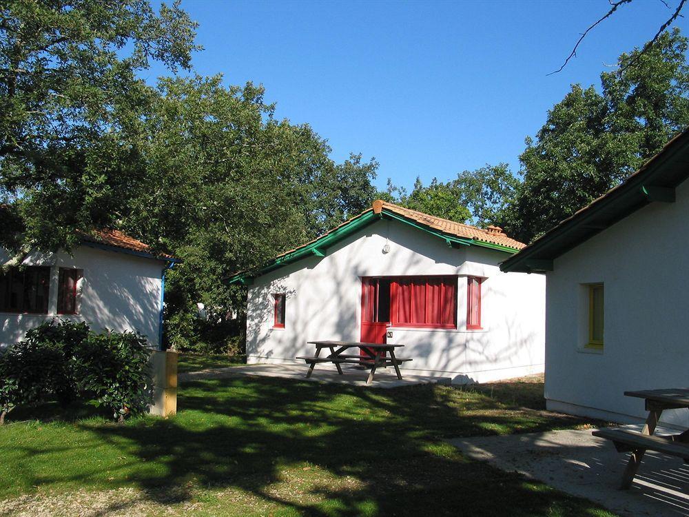Residence Nemea Les Rives De Saint Brice Ares Exterior foto