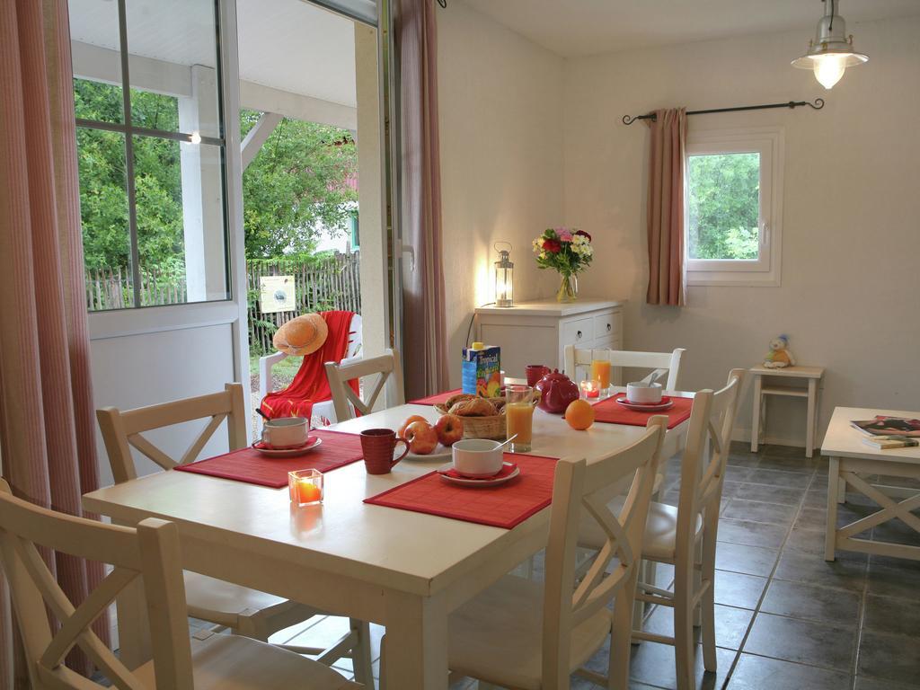 Residence Nemea Les Rives De Saint Brice Ares Exterior foto