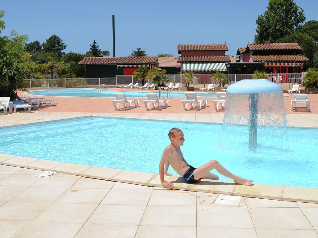 Residence Nemea Les Rives De Saint Brice Ares Exterior foto