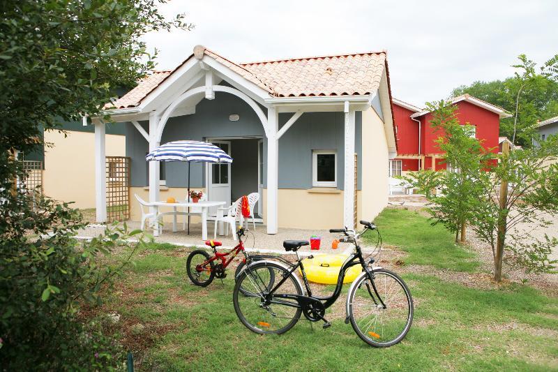 Residence Nemea Les Rives De Saint Brice Ares Exterior foto